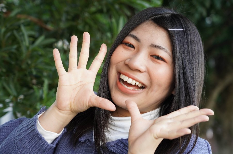 「私、学校では暗いんで…」妹思いの“現役女子高生ファイター”羽南が明かす「進路がプロレスラーになった日」《特別グラビア》<Number Web> photograph by Essei Hara