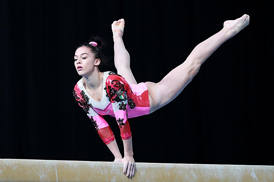 美しきイタリア体操界の星、ヴィラ。コロナ禍の悲劇乗り越え東京五輪へ。<Number Web> photograph by Getty Images,Yumiko Yanai(in the article)