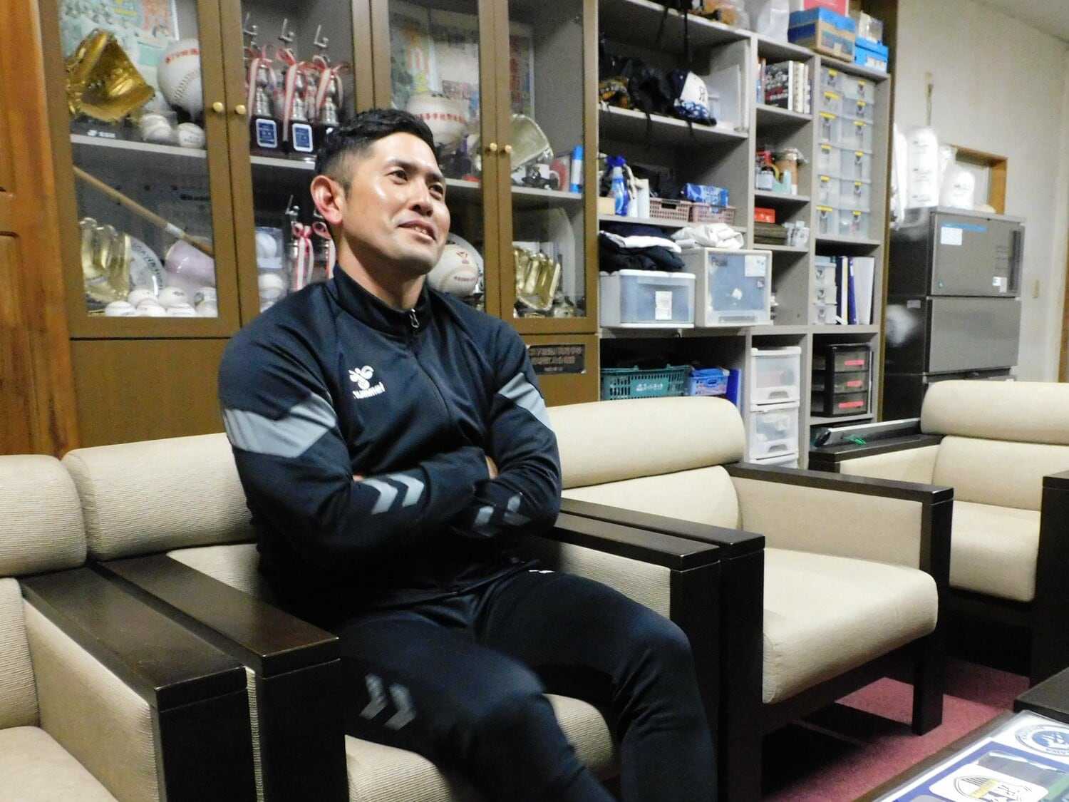 石岡監督　©Jun Aida