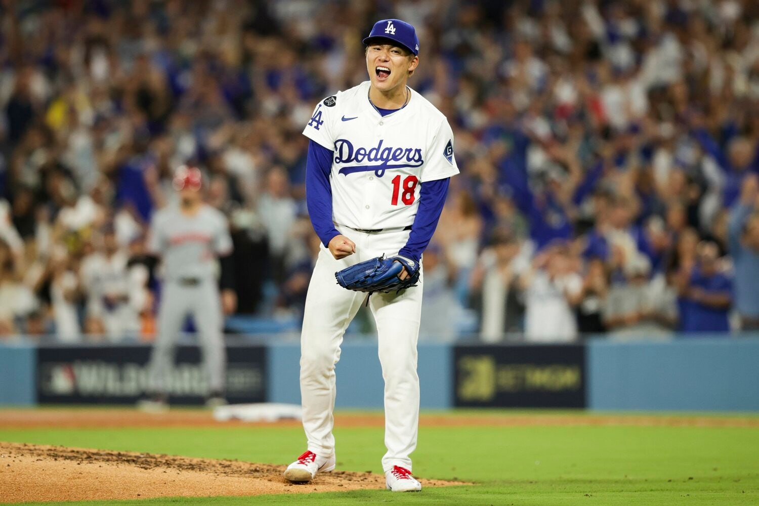 ノーアウト満塁のピンチを無失点に抑えるなど堂々たるエースの投球を見せた山本　©Getty Images