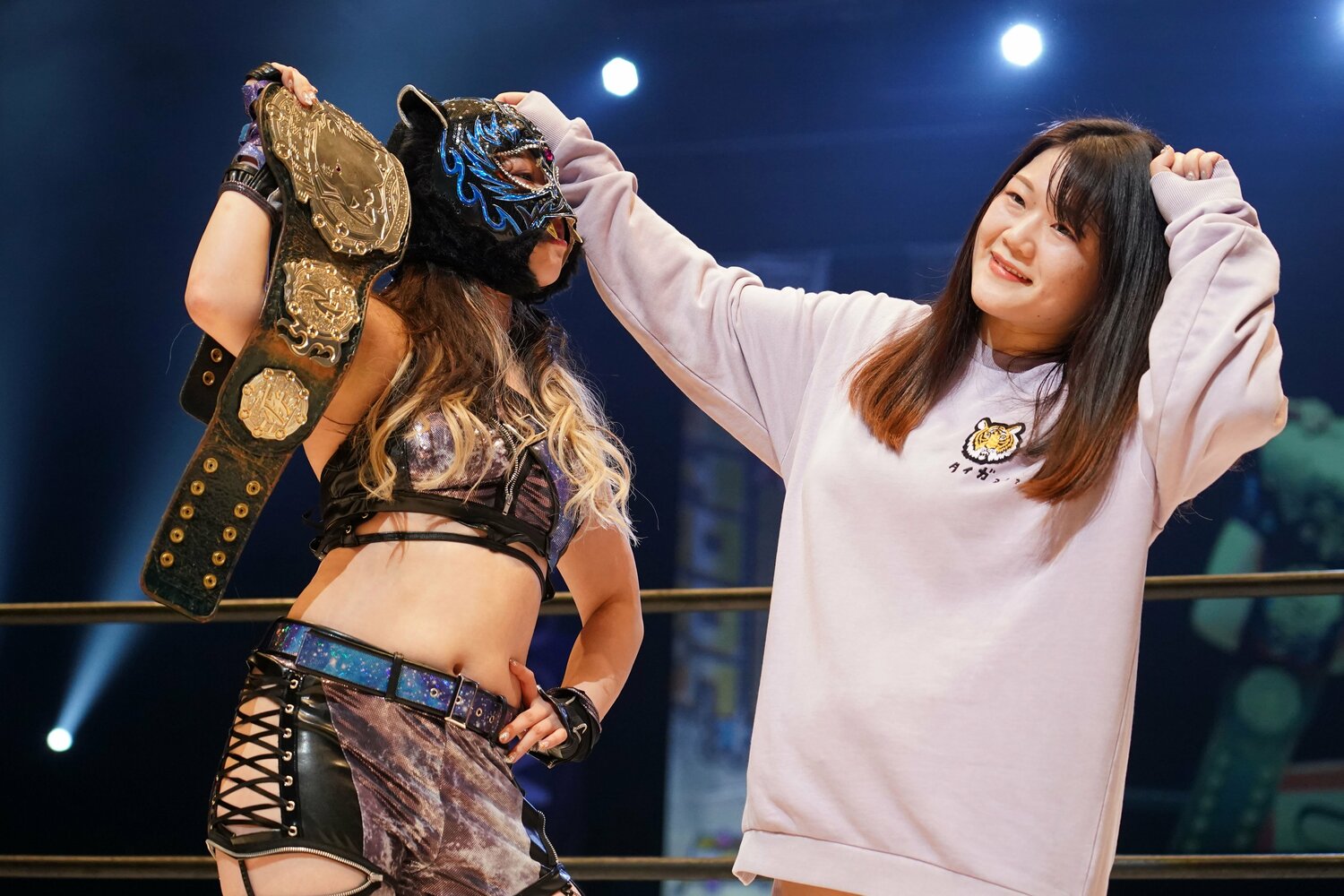 6年のブランクを経てリング復帰を果たしたコグマ（右）は、17歳でハイスピード王座を獲得し“天才”と称された