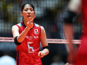 東京五輪落選の悔しい思いをバネに、再び日本代表のセッターに定着した関菜々巳（24歳）。好調なアタッカー陣を活かし、チームをパリ五輪へ導けるか