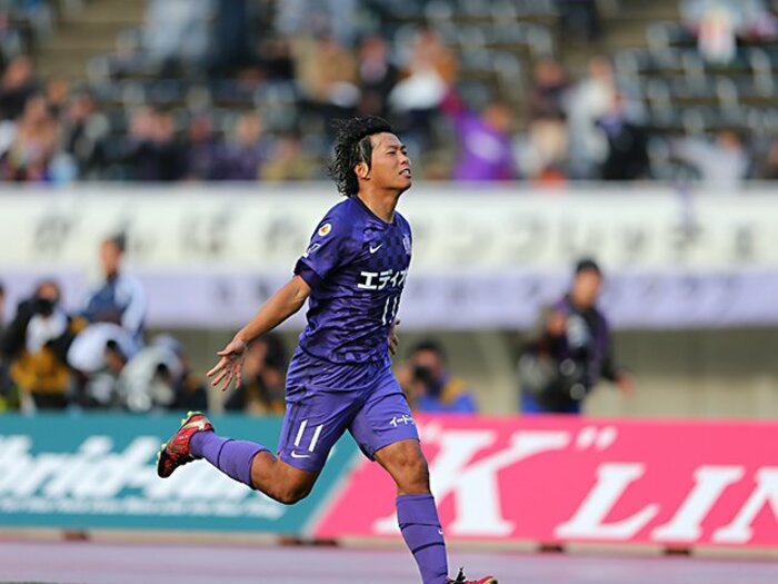 佐藤寿人「今だけ良くてもダメ」、曽ケ端準「ミスをしたときこそ…」Jを去る男たちが悩み、考えていたこと＜Number Web＞ photograph by J.LEAGUE