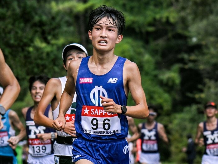 「高校時代のことはもう捨てています」5000m“異次元の高校記録”保持者の苦悩…伊勢路には姿ナシ「元スーパー高校生」順大・吉岡大翔(20歳)の現在地<Number Web> photograph by Nanae Suzuki