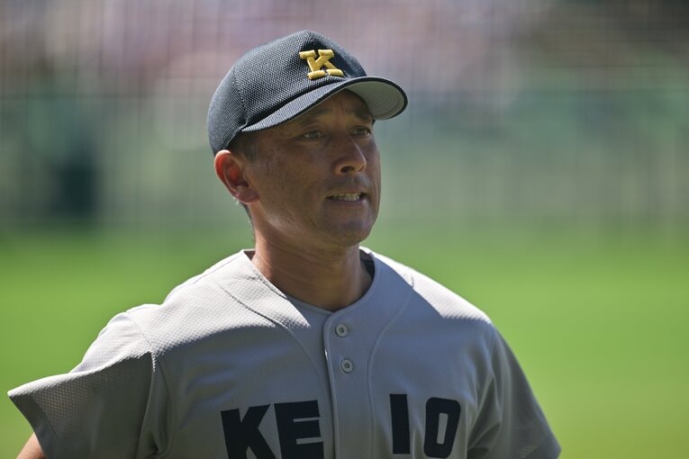 「ベスト4進出」慶応・森林貴彦監督／50歳　©Hideki Sugiyama