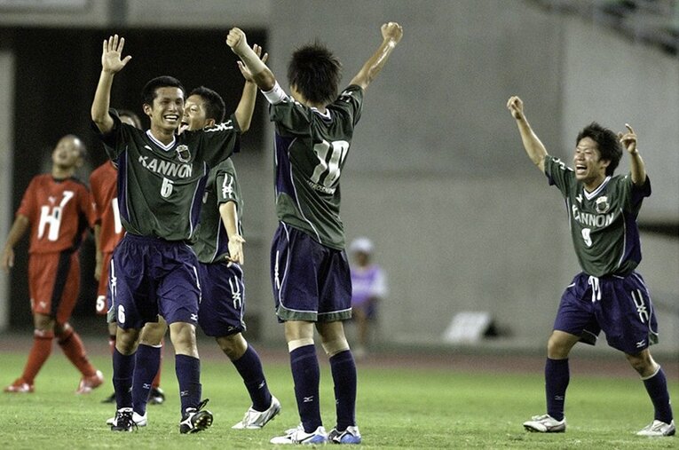 2006年のインターハイで優勝した広島観音高校 ／ photograph by Kyodo News