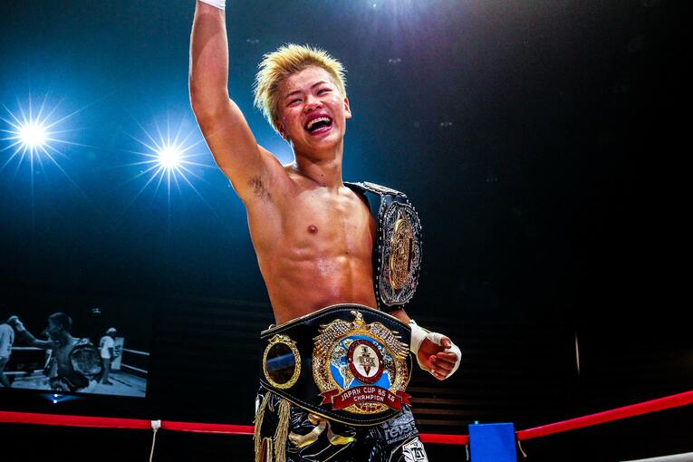 3試合連続KOでトーナメントを制した　©Susumu Nagao