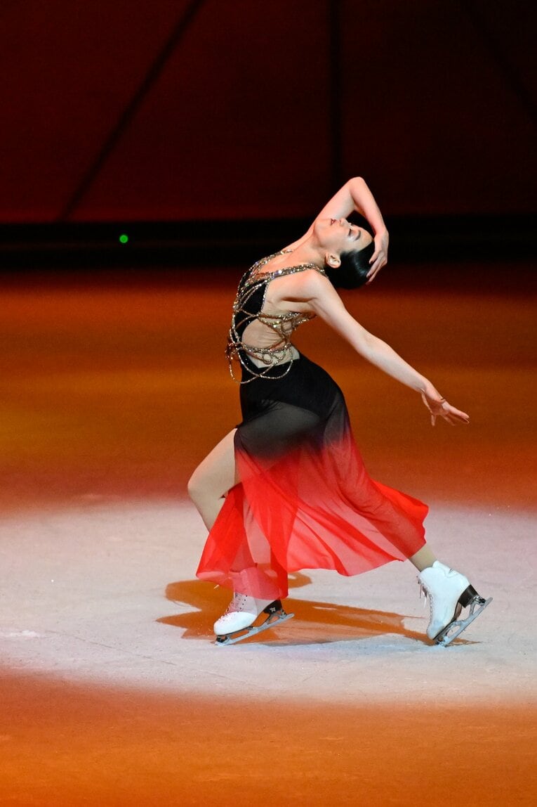 「母への永遠の愛を滑りたいな」浅田真央が明かすアイスショー『Everlasting33』に込めた“愛”「誰も見たことのない景色を届けたい」(82)