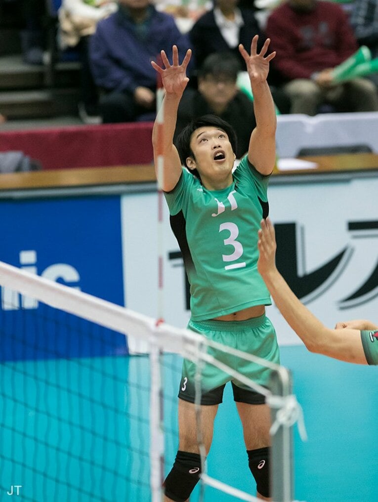 入団8年目、ベテランの深津が司令塔、キャプテンとしてチームを引っ張る。