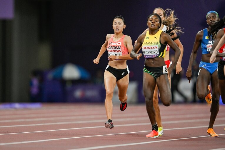 【世界陸上女子800m予選】最後まで懸命に腕を振った久保　©Nanae Suzuki