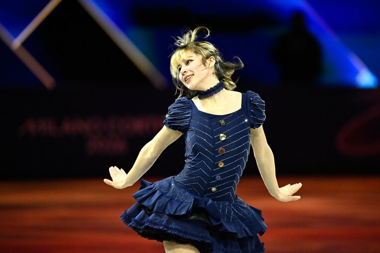 ミラノ五輪エキシビジョン【スワイプするとそのほかの写真もご覧になれます】　©Asami Enomoto／JMPA