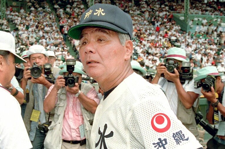 沖縄水産を全国レベルの強豪校へと引き上げた名将・栽弘義。だが栽亡きあと、同校は甲子園の土を踏めずにいる ／ photograph by Sankei Shimbun