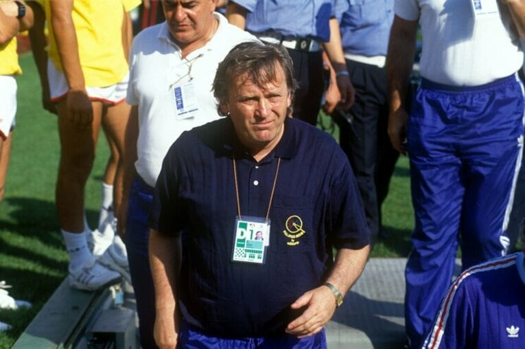 90年W杯を率いた頃のオシム ／ photograph by AFLO