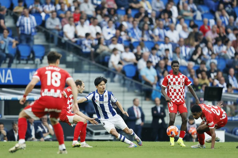 久保へのマークは、この試合でも激しいものに　©Daisuke Nakashima