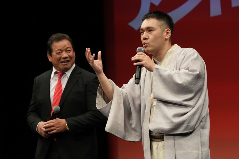 藤波辰爾と神田伯山　©Essei Hara