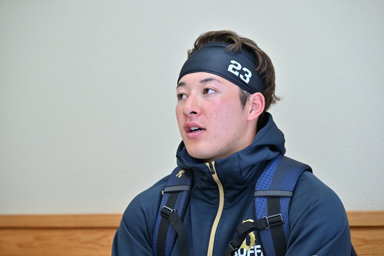 インタビューに答えたオリックス・吉田輝星　©︎Hideki Sugiyama　