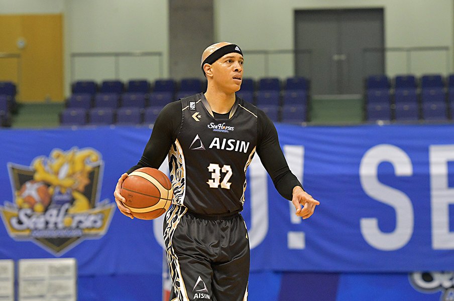 Bリーグ、桜木ジェイアールが引退。「Mr. シーホース」の存在感を回想。<Number Web> photograph by B.LEAGUE