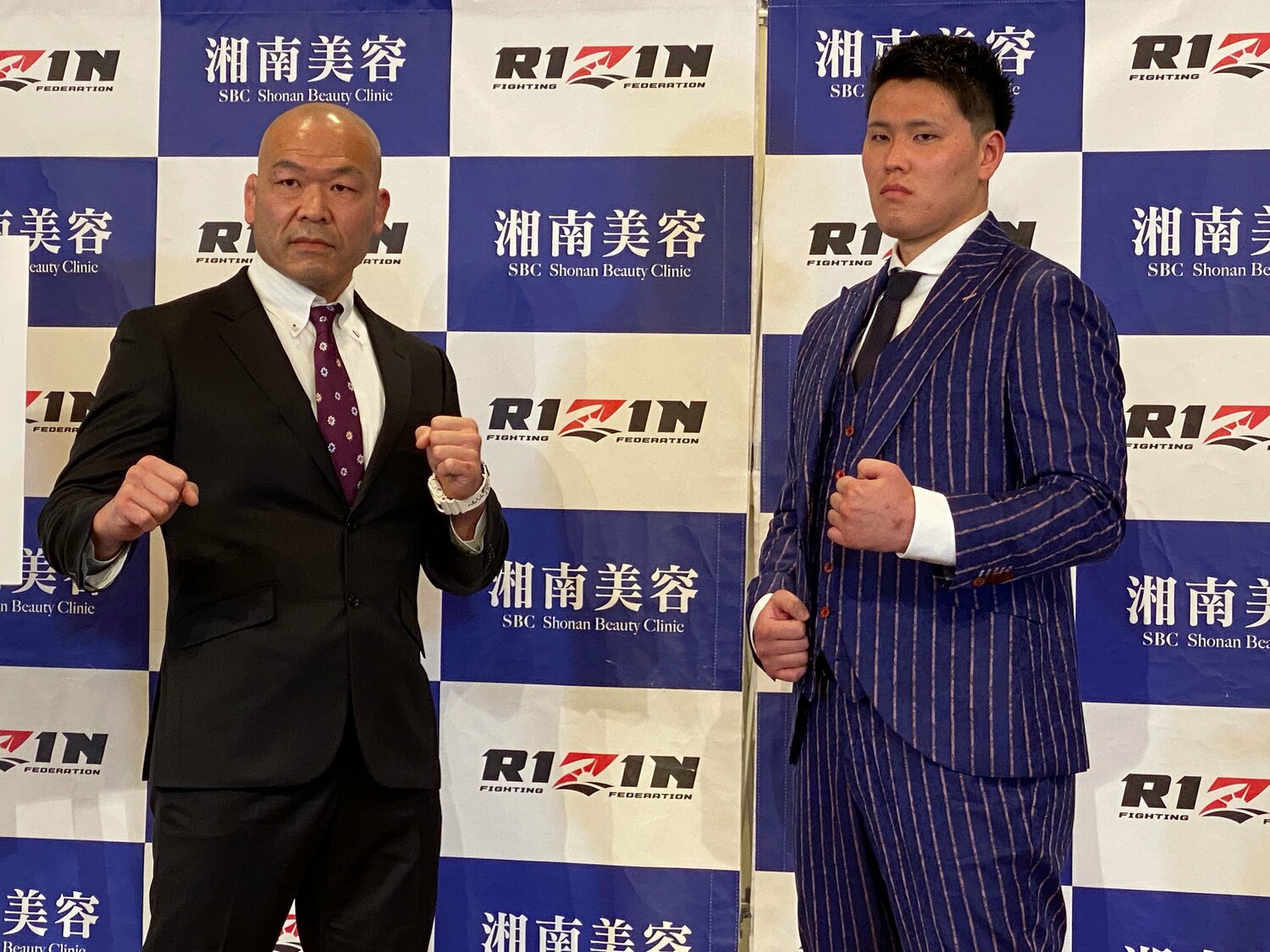 会見に臨む高阪剛（左）と上田幹雄。対峙する2人の年齢差は26歳　©Gantz Horie