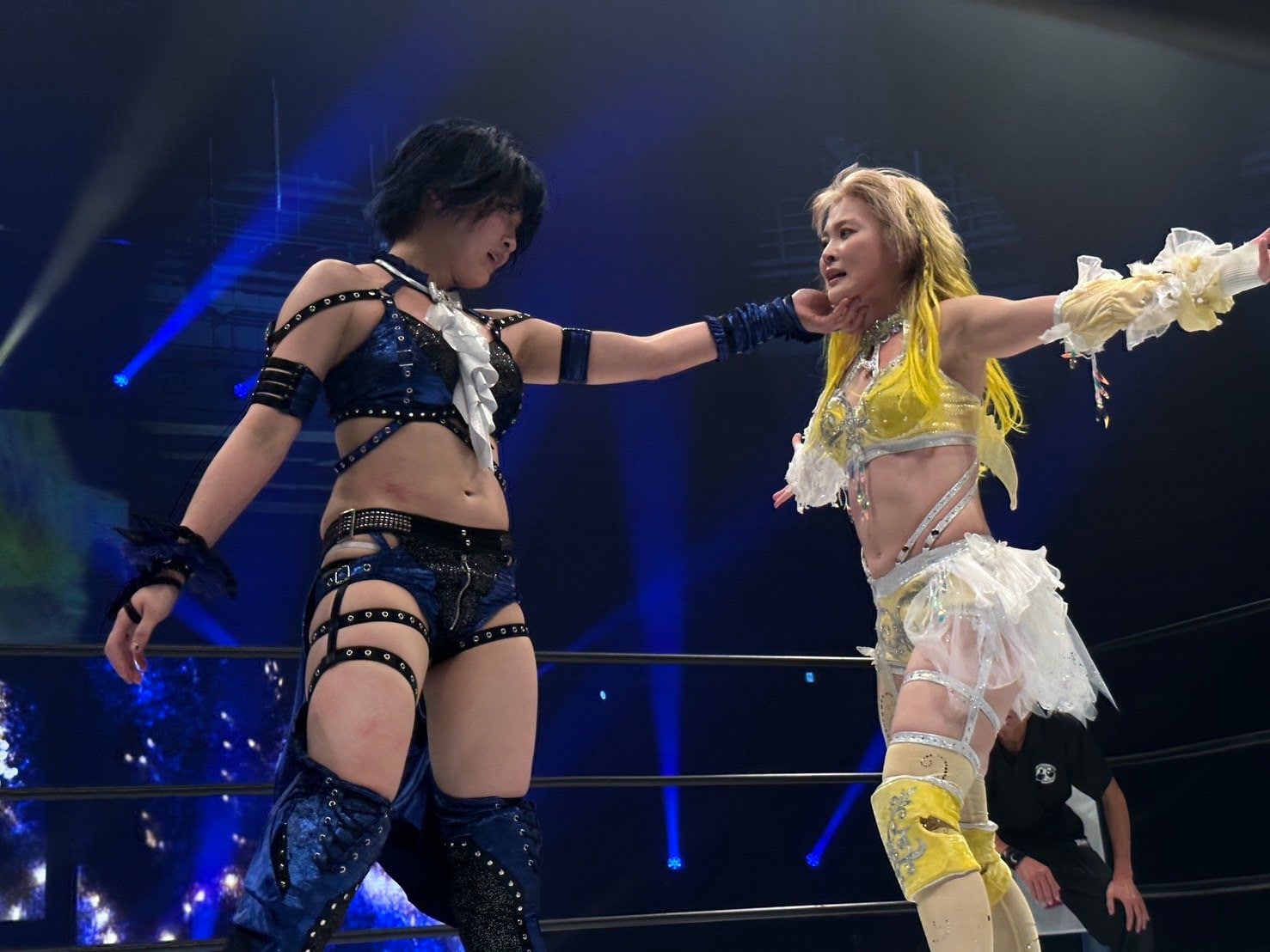 5分間のエクストラマッチを行った2人