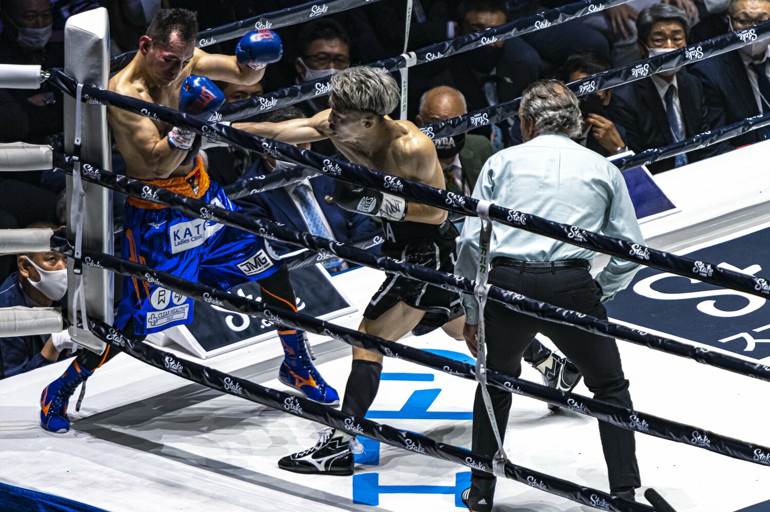 2022年6月7日、ノニト・ドネアとの再戦で2回TKO勝ちを収めた井上尚弥　©Takuya Sugiyama