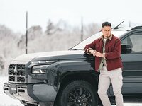 「自分のスタイルに合わないものは絶対に選ばない」田村優が惹かれた、トライトンの“独創的な世界観”