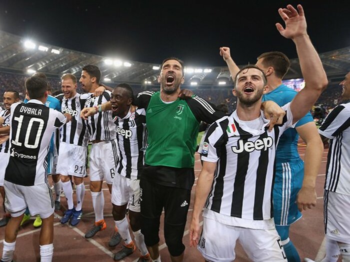 異論承知で言う、MVPはブッフォン！史上初7連覇ユーベのみが持つ強さ。＜Number Web＞ photograph by Getty Images