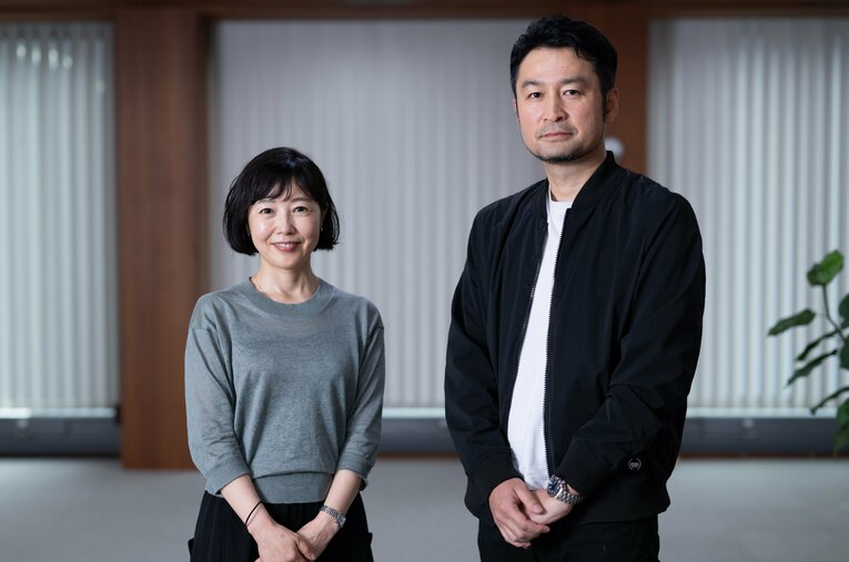 映画監督・西川美和さんとノンフィクション作家・鈴木忠平さん。初対面の2人が「表現者」としての思考法をお互いに掘り下げた ／ photograph by Miki Fukano