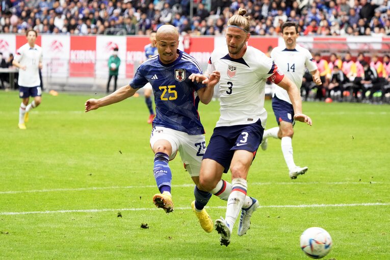 爆発的なスプリント力を持つ前田大然　©Getty Images