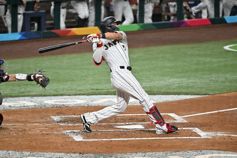 WBC決勝2回のヌートバーの一ゴロ「勝ち越し打」。チームへの思いが込められた一打だった　©Naoya Sanuki