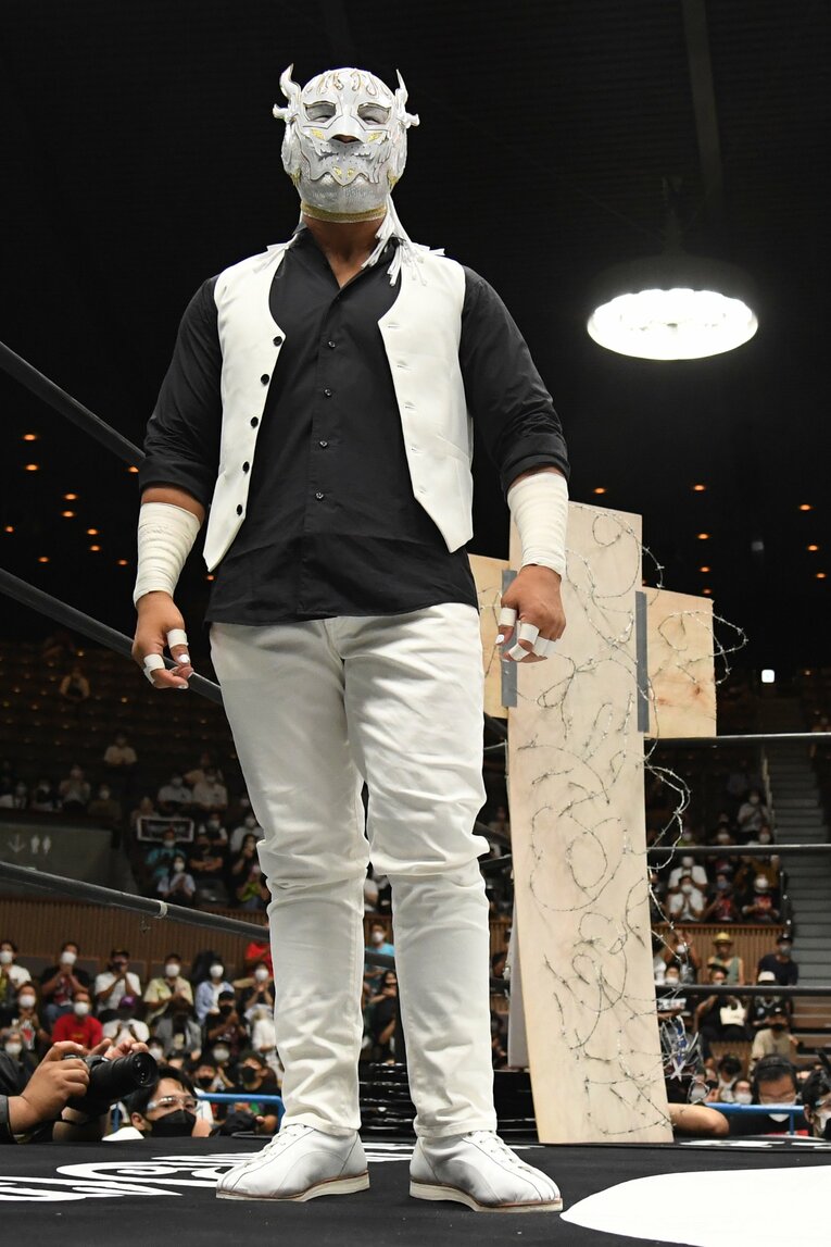 「死んでもいい覚悟なんていらねぇんだよ！」葛西純はエル・デスペラードに何を伝えたのか？ カメラマンが激写した“血と熱狂の23分30秒”(16)