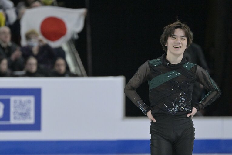 フリーの演技を終え笑顔を見せた宇野　©JIJI PRESS