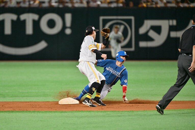 CSファイナル第3戦、代走で登場した日本ハム・五十幡亮汰　©Hideki Sugiyama