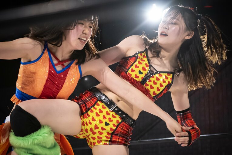 「ぶりっ子キャラだし、なにこの子って（笑）」慶應大、異例の“学生アイドルレスラー”はいかに生まれたか？ 無村架純が引退後に明かした本音(15)