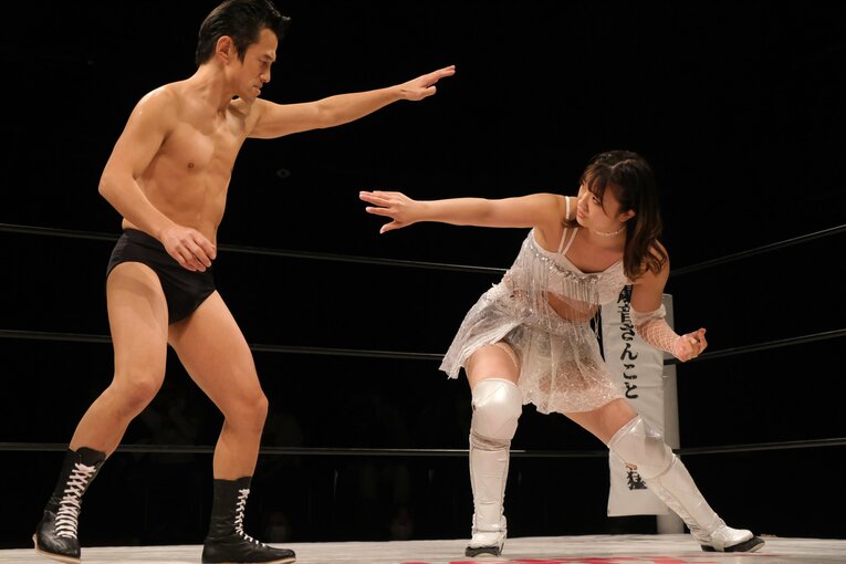 「立ってるだけで映える」173cmの“闘うグラドル女優”後藤智香がリングで見せる“華”と野心「四方から見てもらえるのがとにかく嬉しい」(76)