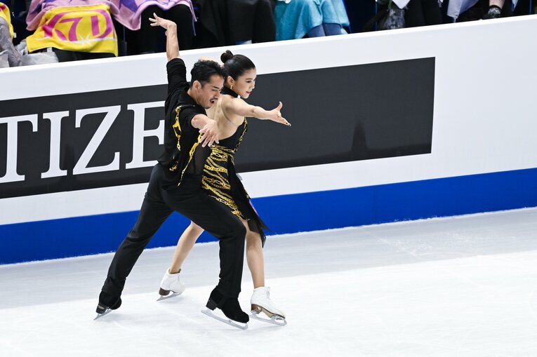 リズムダンスの演技 ©Asami Enomoto