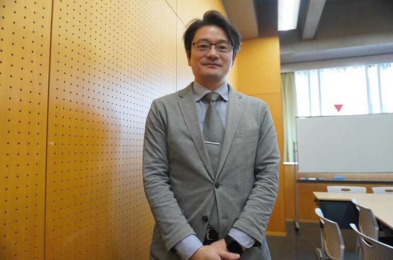 42歳になった現在、立正大で教育学の准教授を務める西谷さん　©NumberWeb