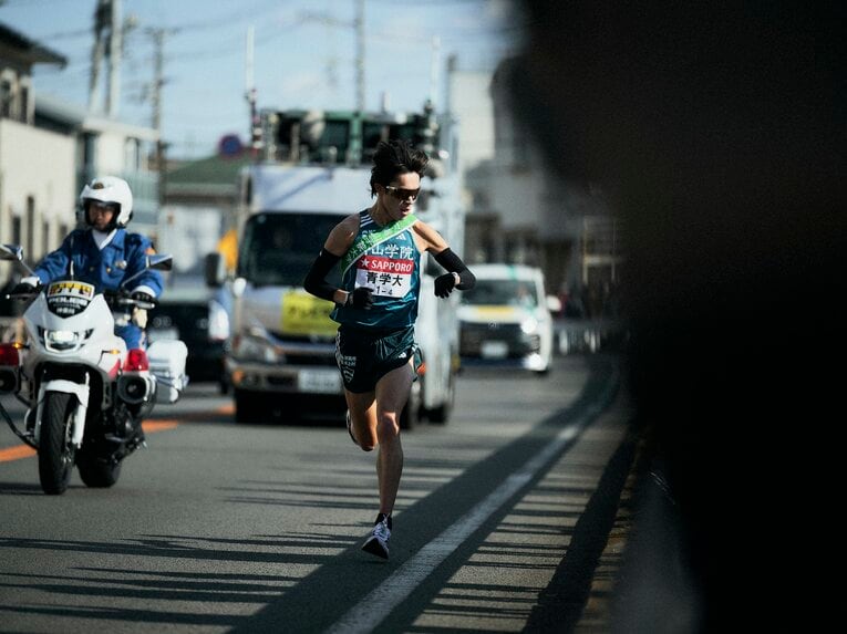 OB吉田裕也からのアドバイスもあり、時計を見るのは3回だけにしたという　©︎Yuki Suenaga