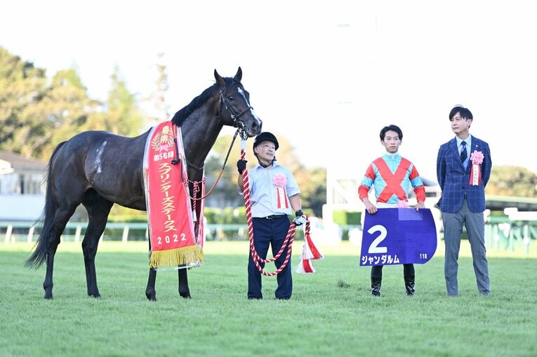 1番人気メイケイエールはなぜ不発に終わった？ 波乱のスプリンターズS、「すべての展開が味方した」ジャンダルムが生んだ“血のドラマ”(11)