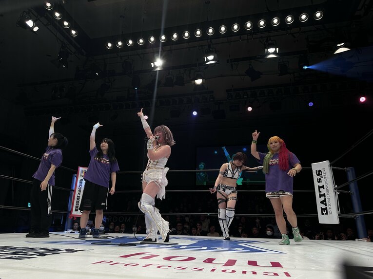 安納サオリvs中野たむ　©Norihiro Hashimoto