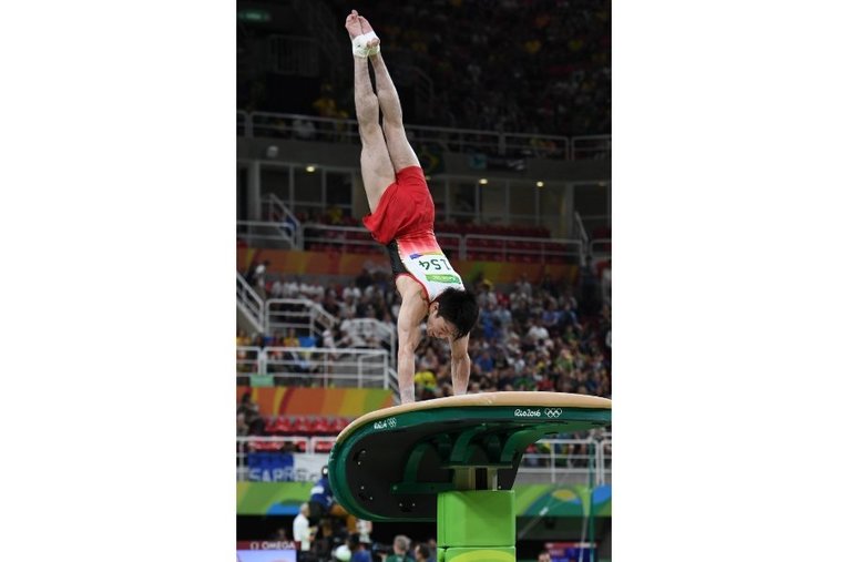 リオ五輪の内村航平 ／ photograph by Asami Enomoto/JMPA