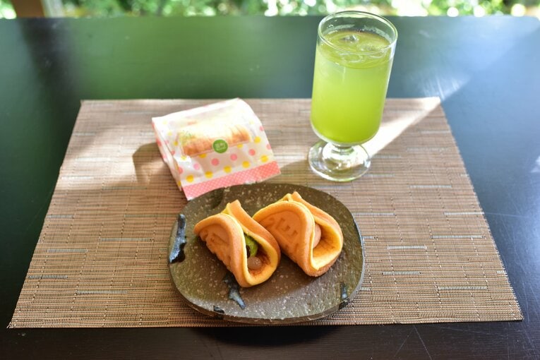 渡辺名人・藤井竜王が1日目午後に揃って注文した「茶っふる」　©日本将棋連盟