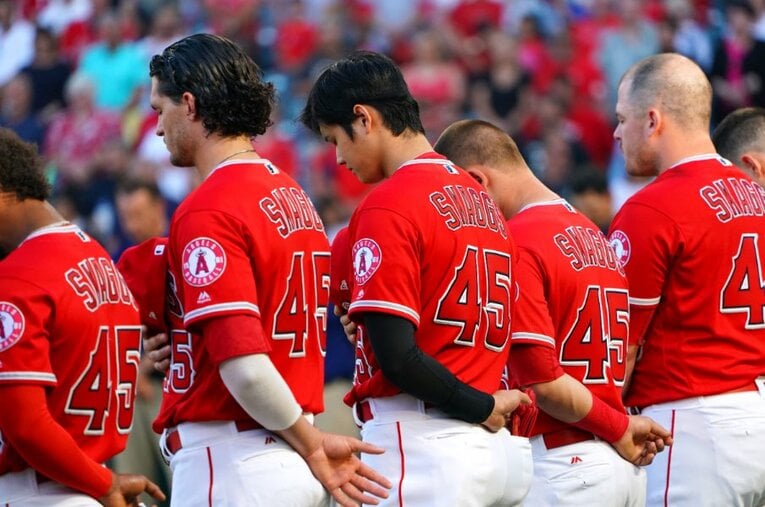 2019年7月12日、スカッグスの追悼試合となったマリナーズ戦では、大谷を含むチーム全員が背番号45を着用した ／ photograph by Getty Images