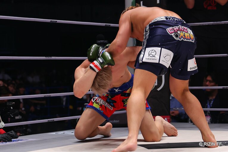 『RIZIN.42』YA-MAN vs 三浦孝太　©RIZIN FF