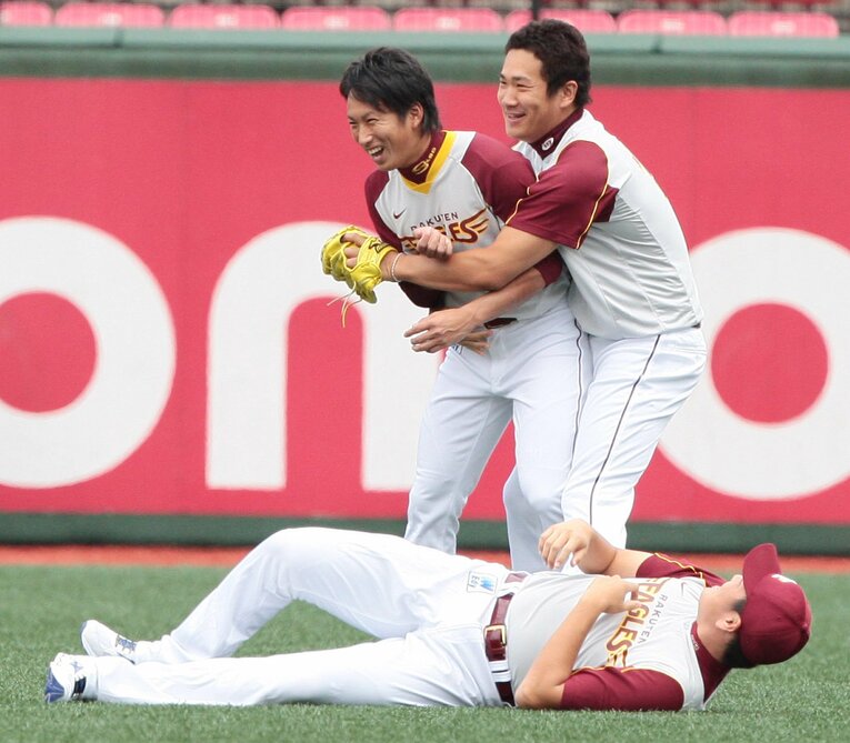 現役時代の永井と、田中の仲睦まじい姿　©Sankei Shimbun