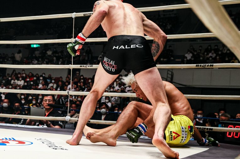 2020年2月22日の『RIZIN.21』。バンタム級まで体重を落とした金原はビクター・ヘンリーにTKO負けを喫した　©RIZIN FF Susumu Nagao