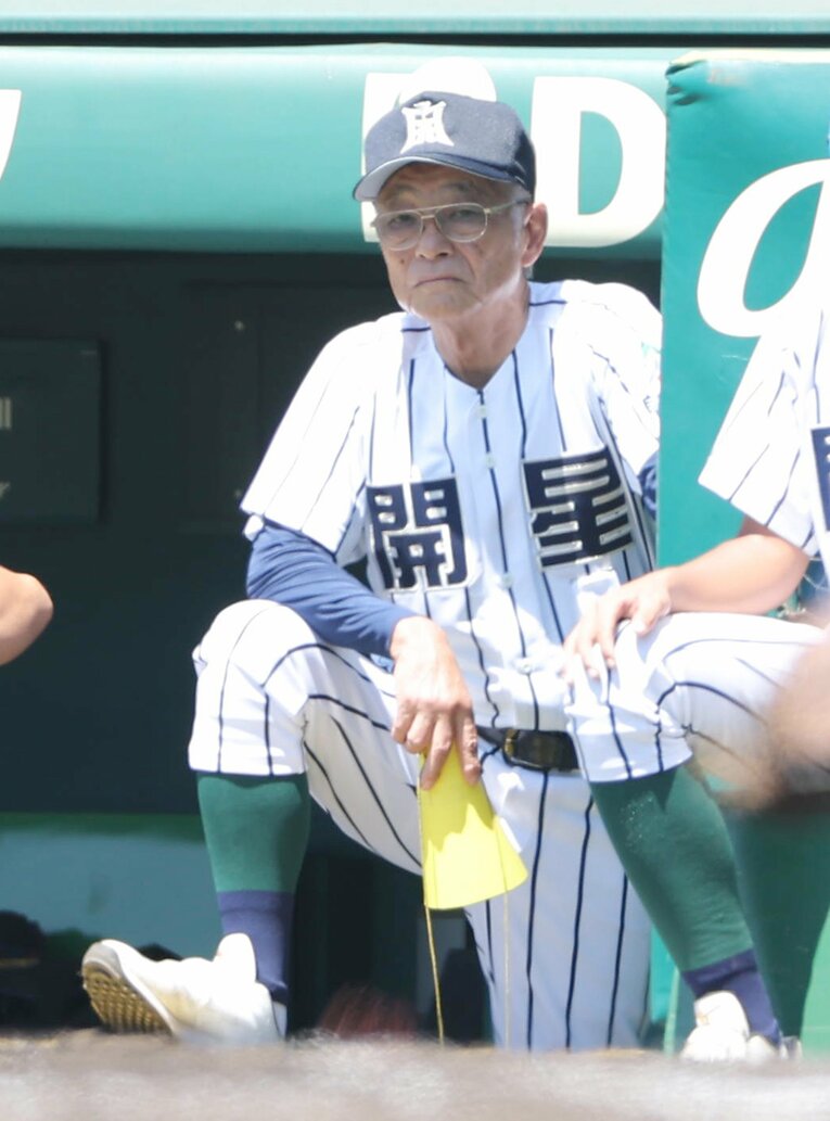 73歳は今大会の出場監督の中で最年長だった　©Sankei Shimbun