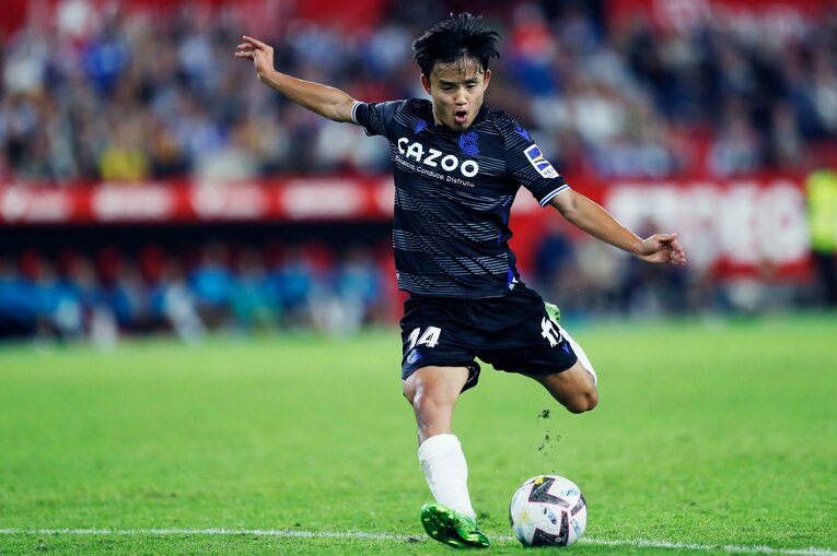 久保建英「脱臼ケガ明け緊急出場」を撮った…W杯へ頼もしい攻撃力と“激論”、気になるのは“ほぼ90分プレー時の疲労感”(33)