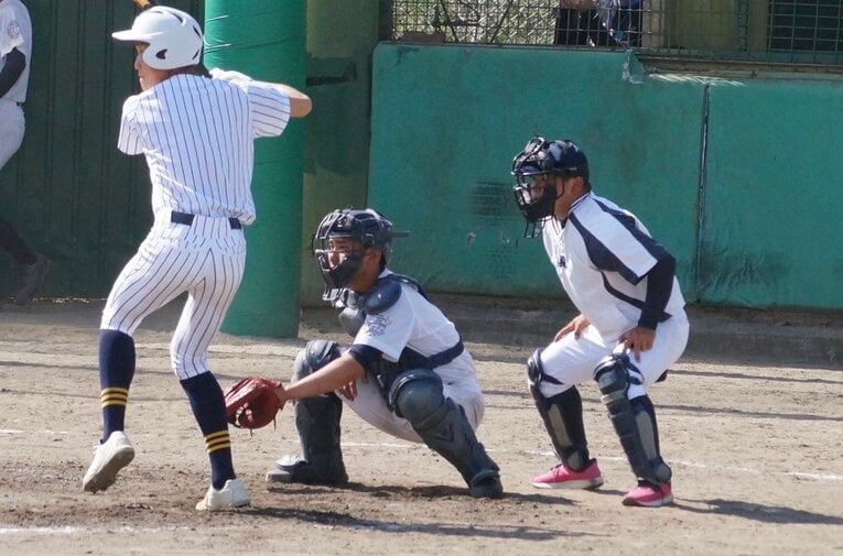 練習試合でも審判を務める