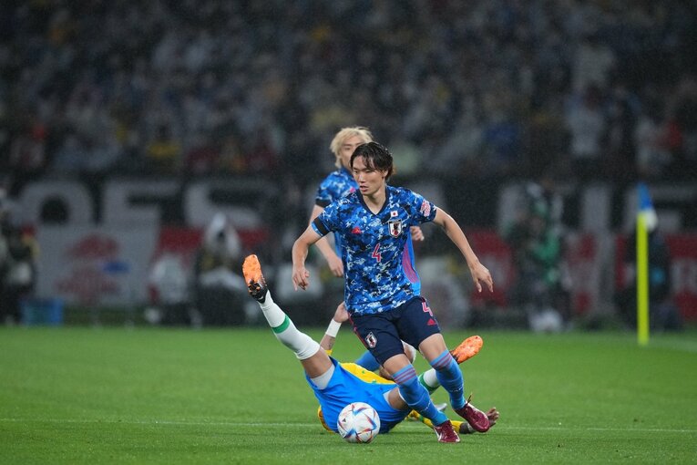 ネイマールとのマッチアップ　©JMPA