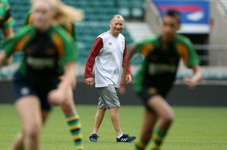 ラグビー普及に努めるとともに、若者たちとのコミュニケーションからも学びを得ているという　©︎Getty Images